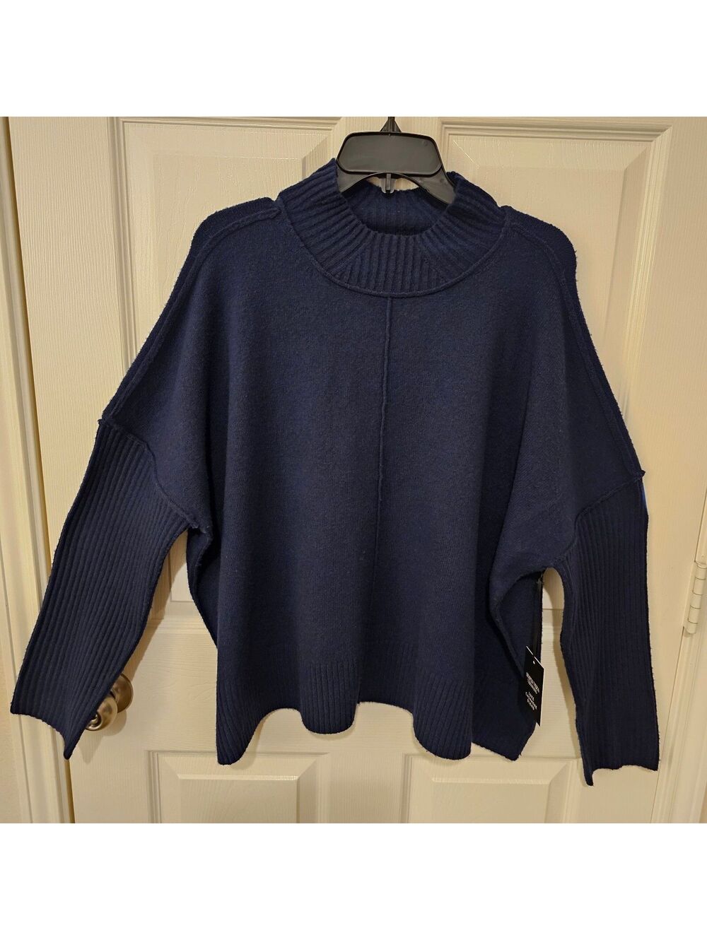 Vera Wang Women Sweater Plush Cashmere Blend Pullover Navy Ribbed Sleeve XXL